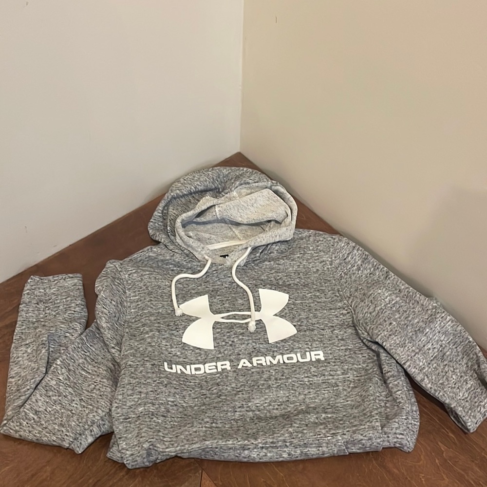 UEC-Adult Small Under Armour hoodie sweatshirt